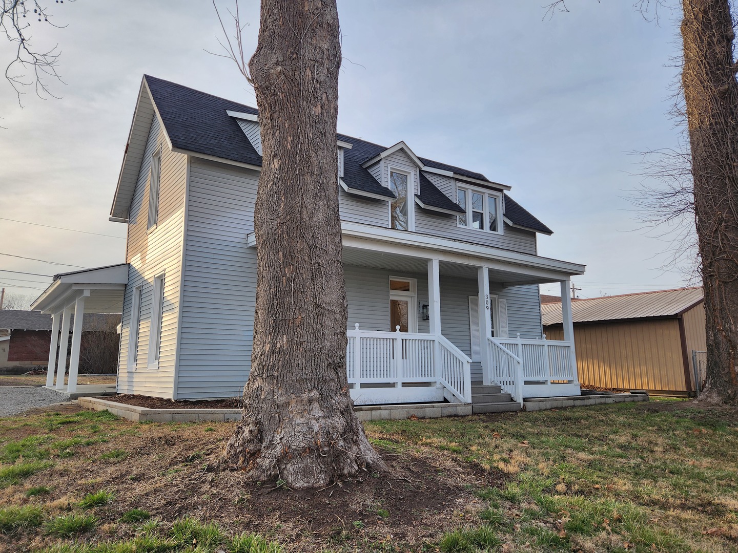 309 North Main Street Pinckneyville, IL 62274 - Photo 2 of 37