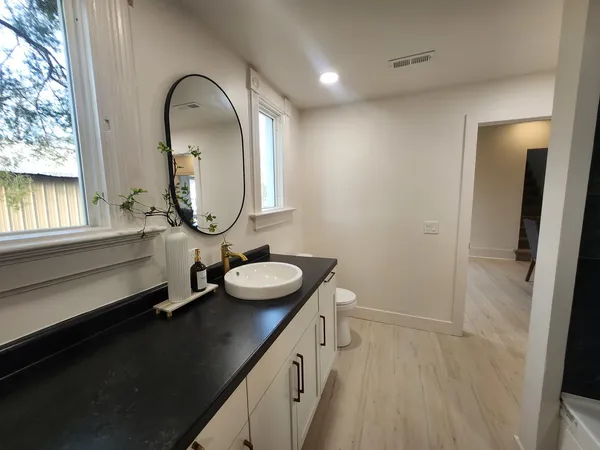 $219,900 | 309 North Main Street, Pinckneyville, IL 62274