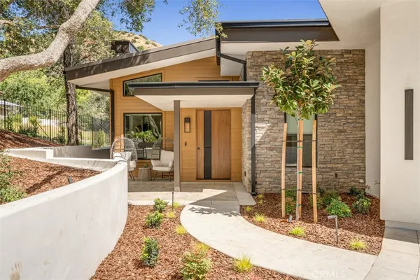 $2,100,000 | 888 Oakglade Drive, Monrovia, CA 91016