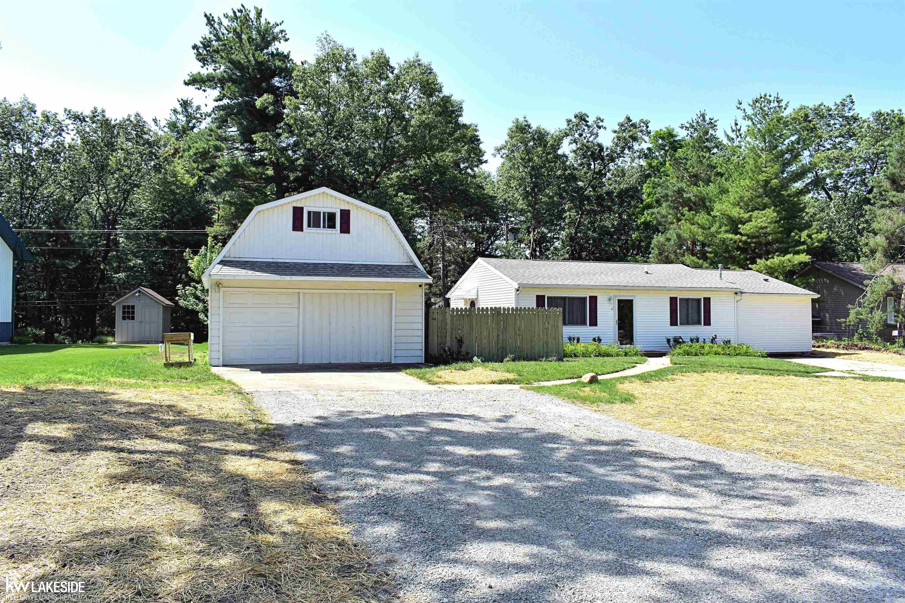 5739 Port Austin Road Caseville, MI 48725 - Photo 2 of 26