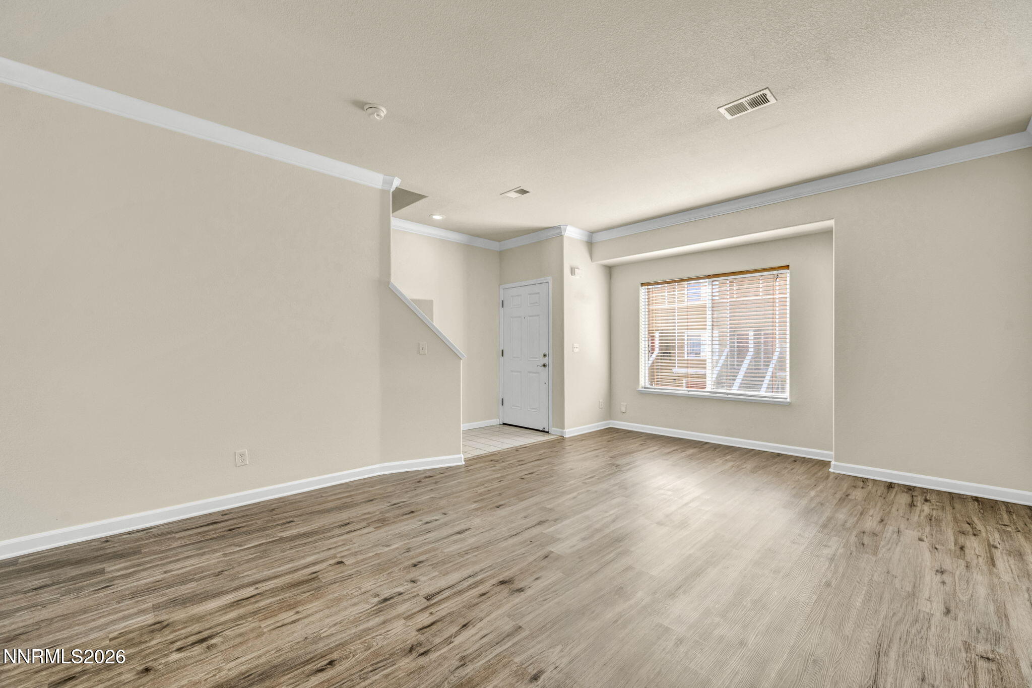 4641 Kathleen Denise Lane Reno, NV 89503 - Photo 6 of 33 33-web-or-mls-4641-kathleen-denise-ln