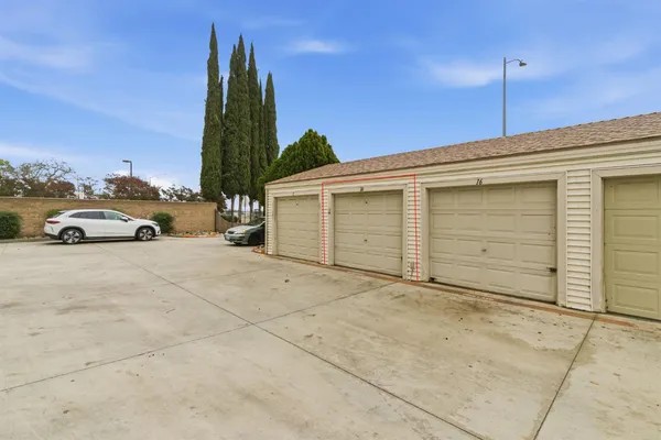$199,000 | 2524 Winchester Drive, Unit 10, Lodi, CA 95240