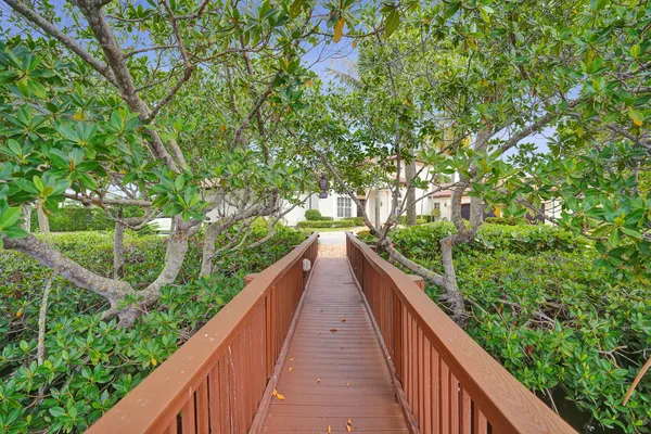$25,000 | 18669 Southeast Palm Island Lane, Jupiter, FL 33458