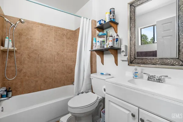 $349,900 | Undisclosed Address, Bakersfield, CA 93307