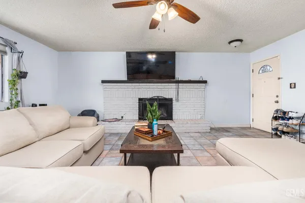 $349,900 | Undisclosed Address, Bakersfield, CA 93307