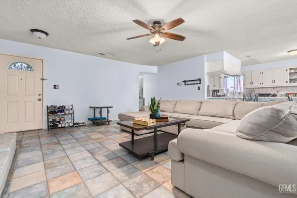 $349,900 | Undisclosed Address, Bakersfield, CA 93307