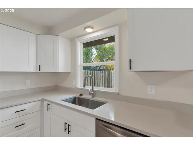 $399,000 | 4803 Regal Drive Northeast, Salem, OR 97301