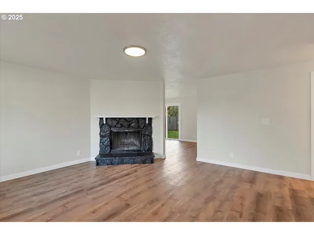 $399,000 | 4803 Regal Drive Northeast, Salem, OR 97301