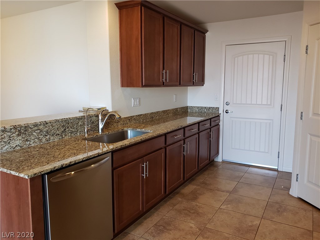 2277 Chandler Ranch Place Laughlin, NV 89029 - Photo 7 of 37