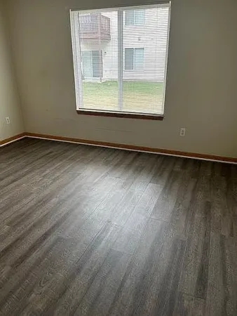 $126,000 | 30184 Wedgewood Creek, Unit 2, Roseville, MI 48066