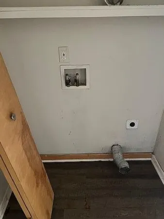 $126,000 | 30184 Wedgewood Creek, Unit 2, Roseville, MI 48066