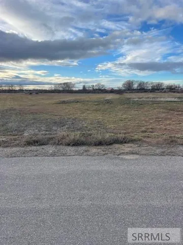 $170,000 | 808 North 825 East, Shelley, ID 83274