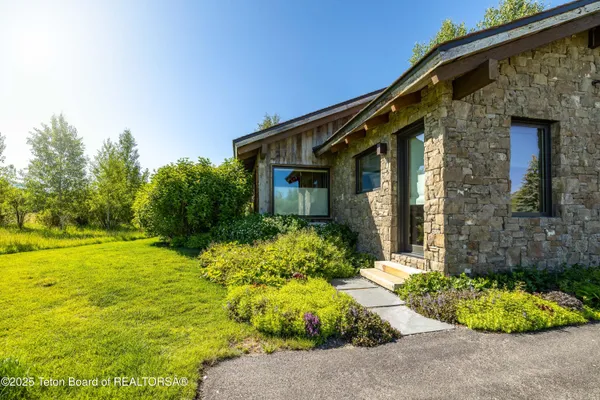 $19,500,000 | 3150 Cody Creek Drive, Jackson, WY 83001