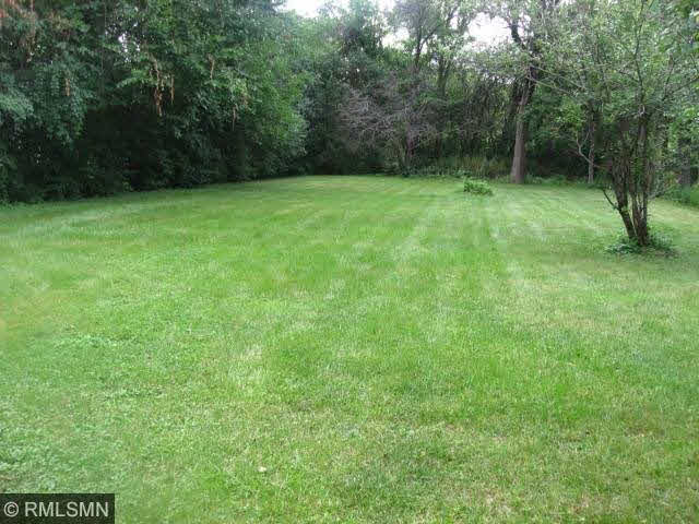 1325 Garden Avenue Roseville, MN 55113 - Photo 9 of 10