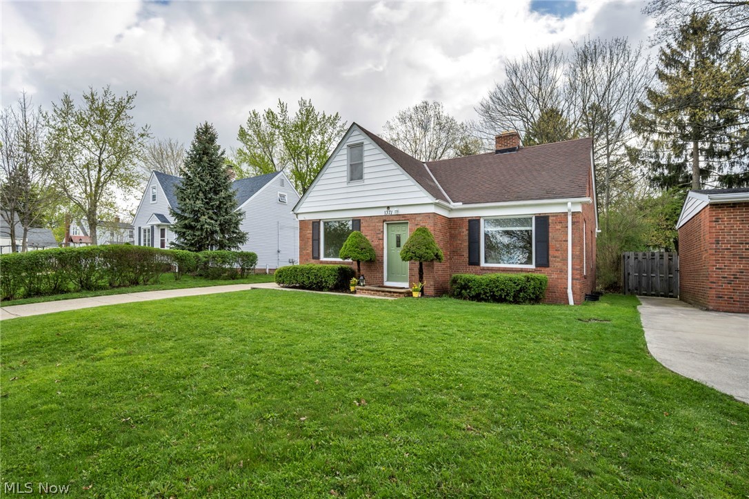 1371 Cranover Road Lyndhurst, OH 44124 - Photo 25 of 28