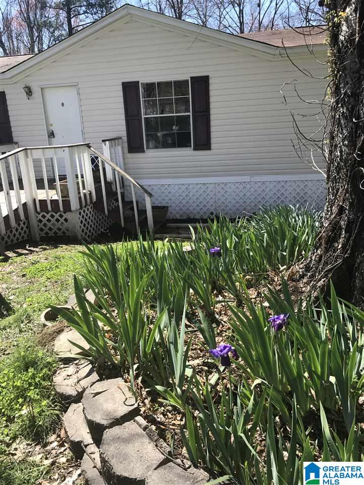 195 Honeysuckle Way Riverside, AL 35135 - Photo 2 of 24