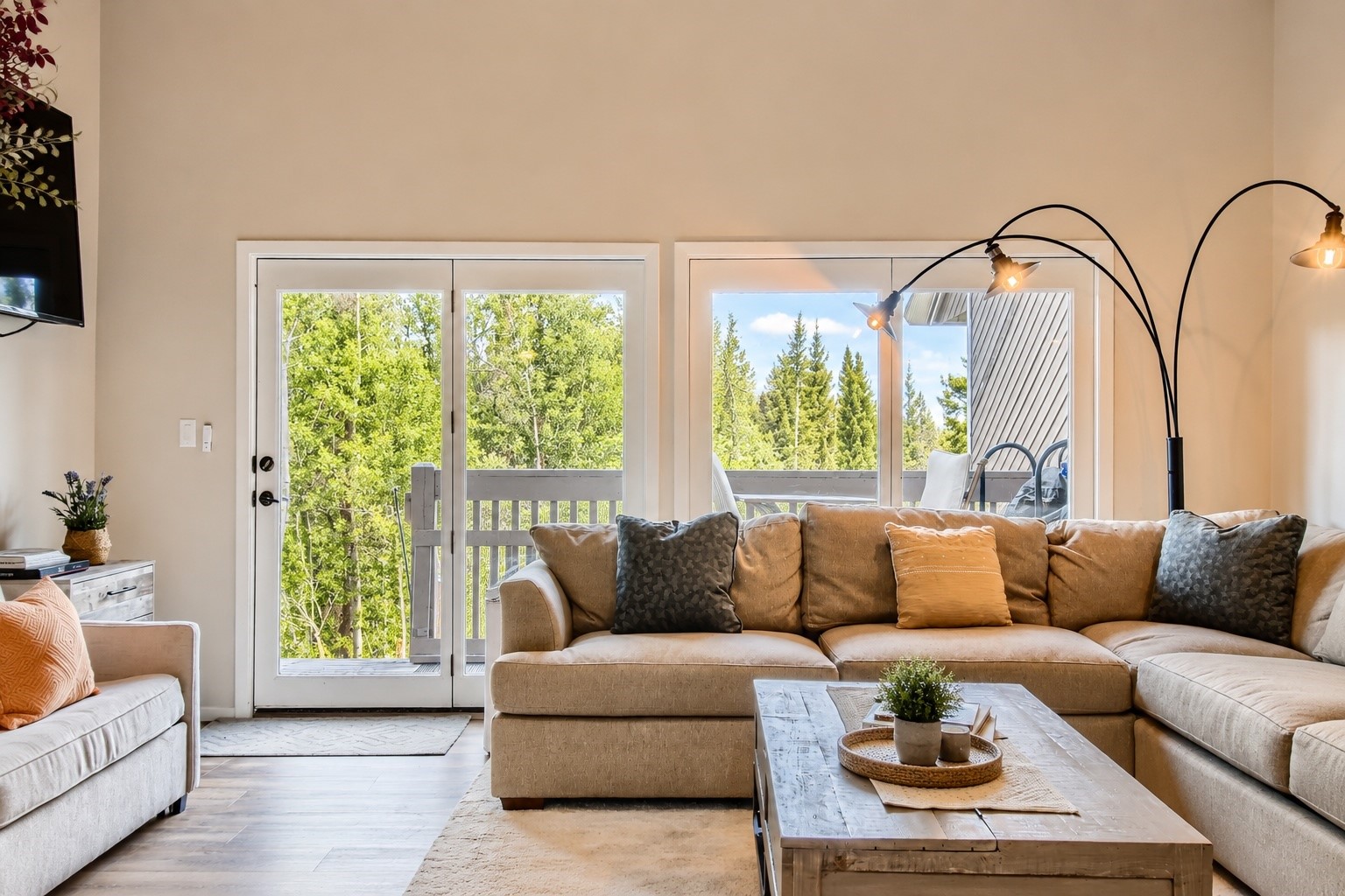 10500 Ryan Gulch Road, Unit J103 Silverthorne, CO 80498 - Photo 2 of 24