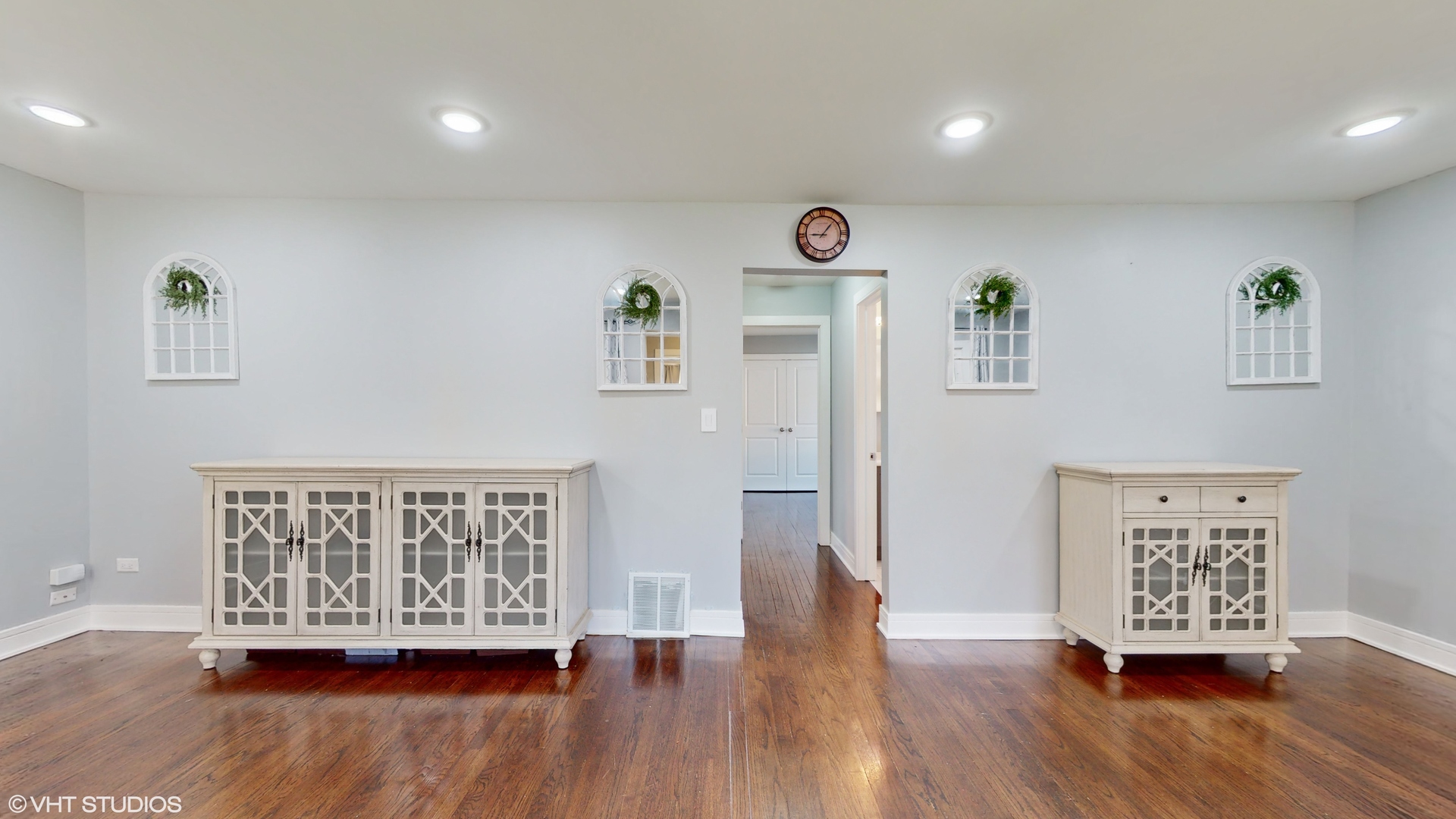 134 North Addison Road Villa Park, IL 60181 - Photo 4 of 35 Gallery Image 4
