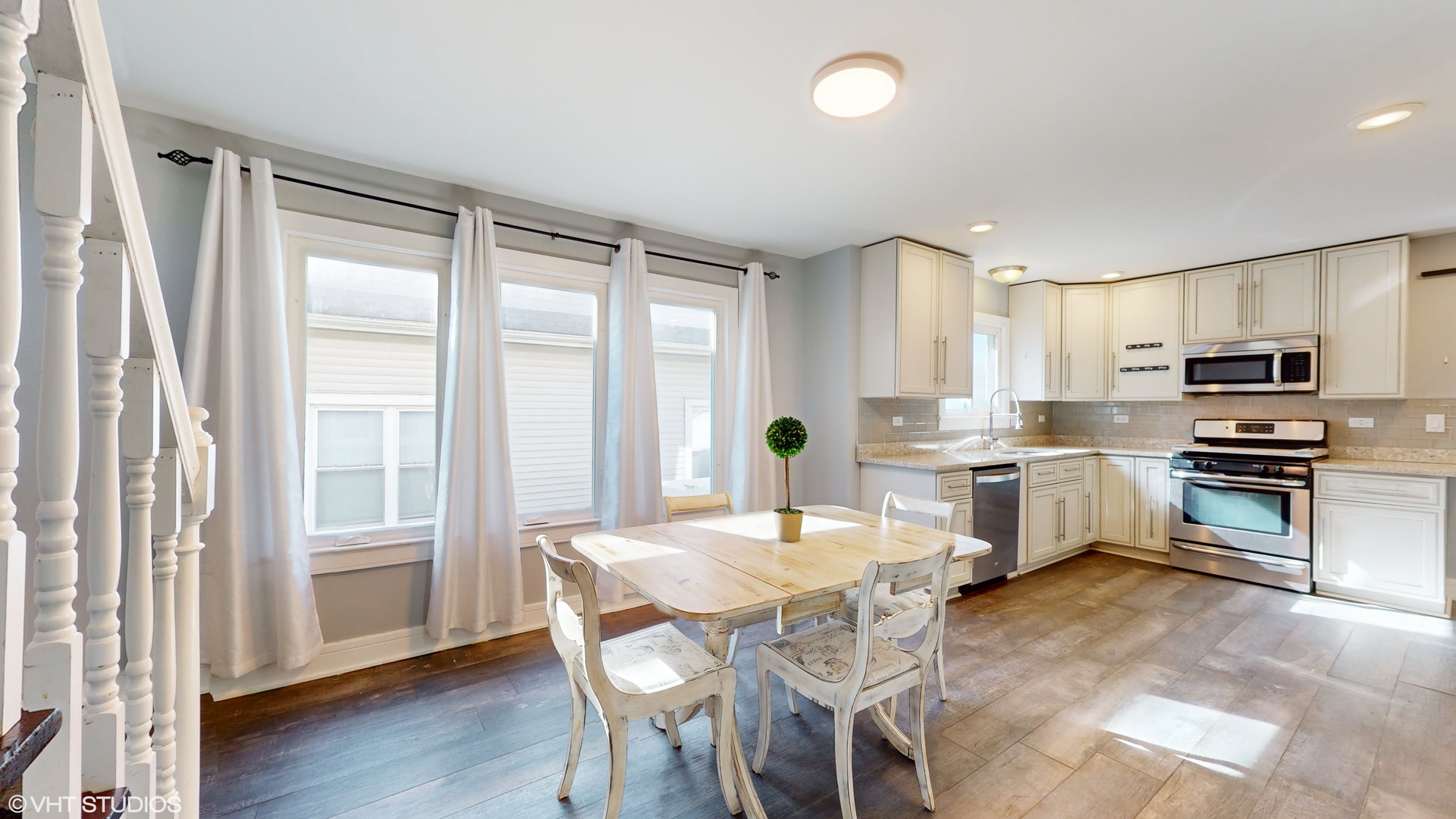 134 North Addison Road Villa Park, IL 60181 - Photo 8 of 35 Gallery Image 8