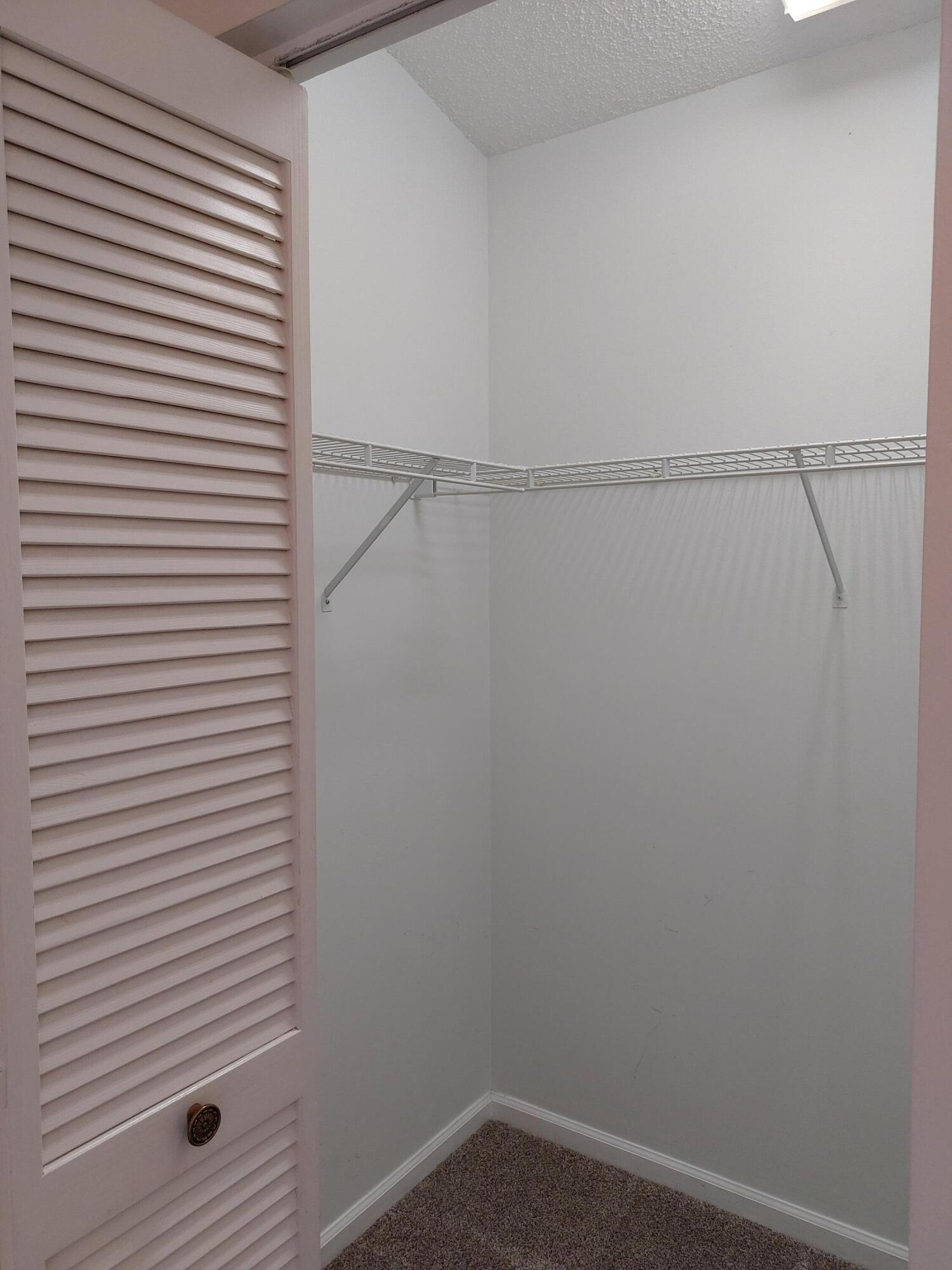 331 Oak Crest Terrace, Unit 331 Jupiter, FL 33458 - Photo 10 of 29 a view of a small space