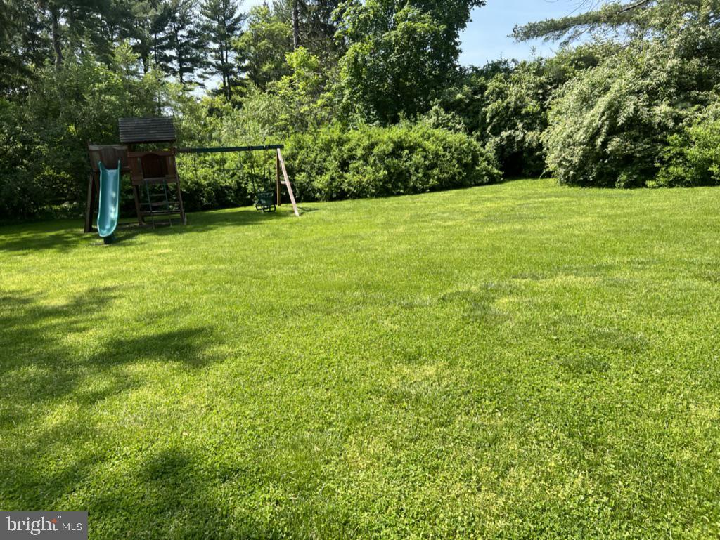 178 Herrontown Road Princeton, NJ 08540 - Photo 12 of 13 Large backyard