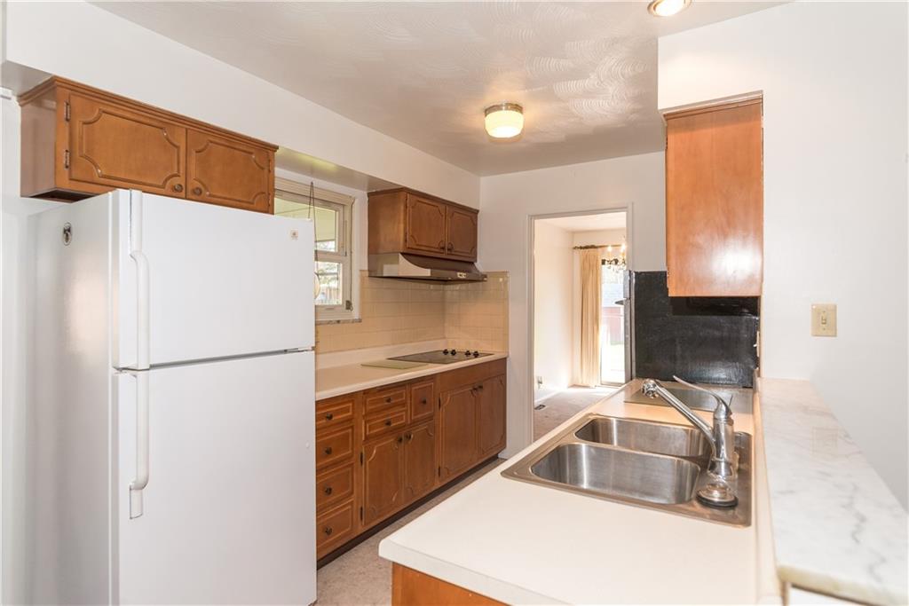 8003 Taunton Road Indianapolis, IN 46260 - Photo 11 of 24 Gallery Image 11