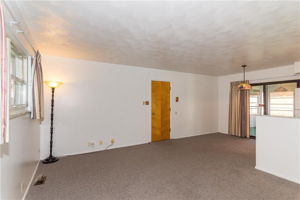 8003 Taunton Road Indianapolis, IN 46260 - Photo 7 of 24 Gallery Image 7
