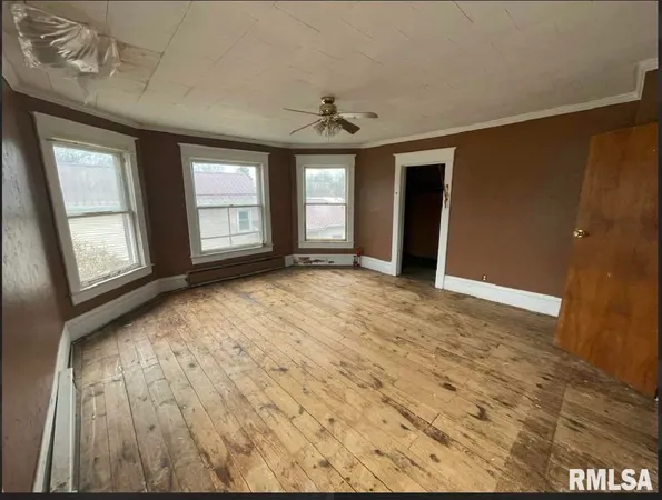 $45,000 | 203 East Washington Street, Avon, IL 61415