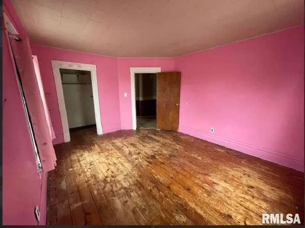 $45,000 | 203 East Washington Street, Avon, IL 61415