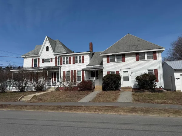 $1,200 | 38 Jefferson Street, Laconia, NH 03246