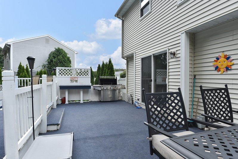42 Remy Circle Warwick, RI 02886 - Photo 24 of 37