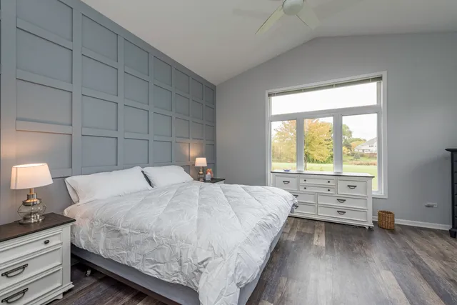 $349,500 | 3068 North Southern Hills Drive, Wadsworth, IL 60083