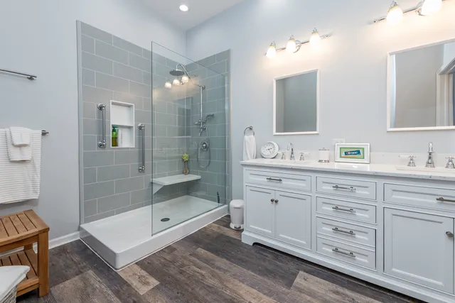 $349,500 | 3068 North Southern Hills Drive, Wadsworth, IL 60083