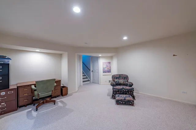 $349,500 | 3068 North Southern Hills Drive, Wadsworth, IL 60083