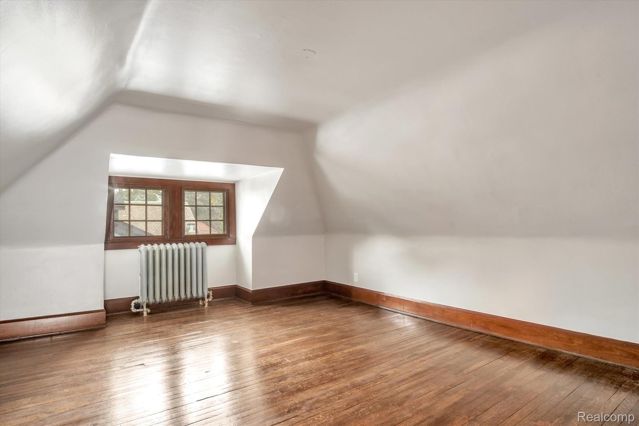 703 Edison Street Detroit, MI 48202 - Photo 41 of 47 37-703-Edison-Windowstill-Real-Estate-Photography-37.jpg