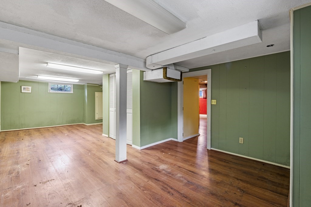 24 Hereford Road Marblehead, MA 01945 - Photo 27 of 34 Gallery Image 27