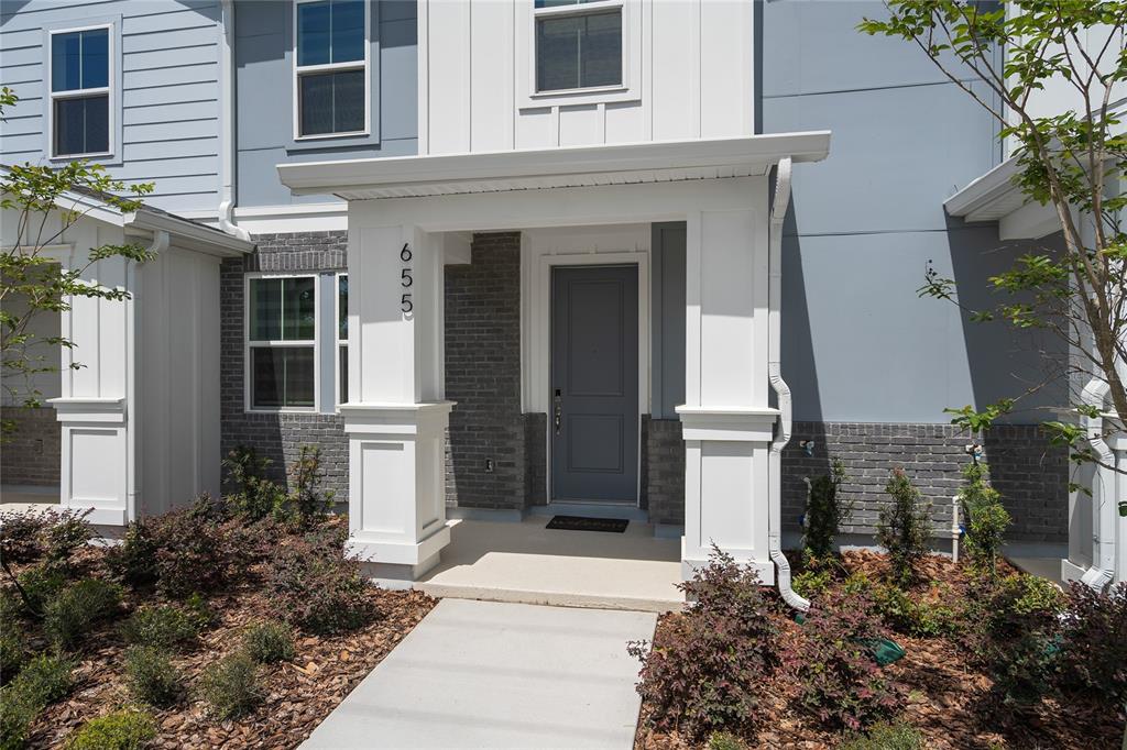 655 Clark Street Oviedo, FL 32765 - Photo 28 of 44 a house view with a outdoor space
