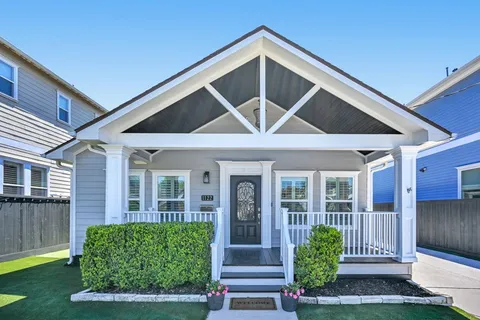$845,000 | 1122 East 23rd Street, Houston, TX 77009