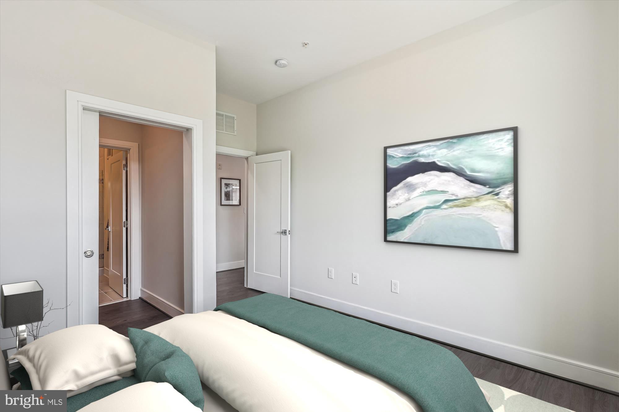 625 Slaters Lane, Unit 407 Alexandria, VA 22314 - Photo 14 of 42 Primary Bedroom