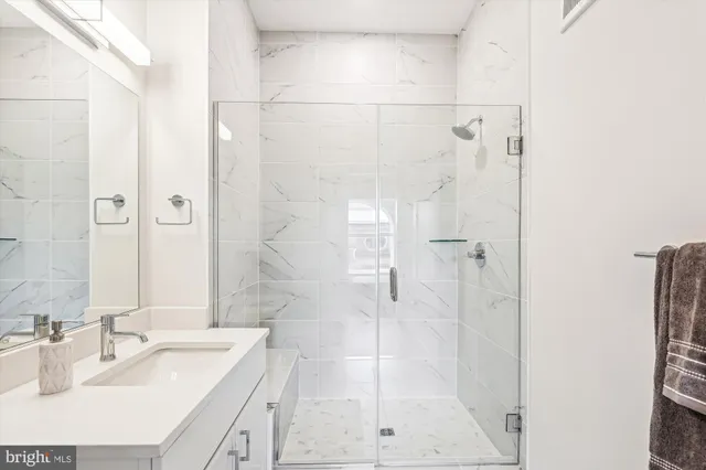 $850,000 | 625 Slaters Lane, Unit 407, Alexandria, VA 22314