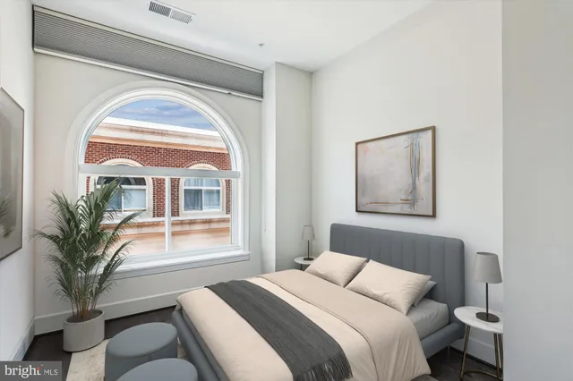 $850,000 | 625 Slaters Lane, Unit 407, Alexandria, VA 22314