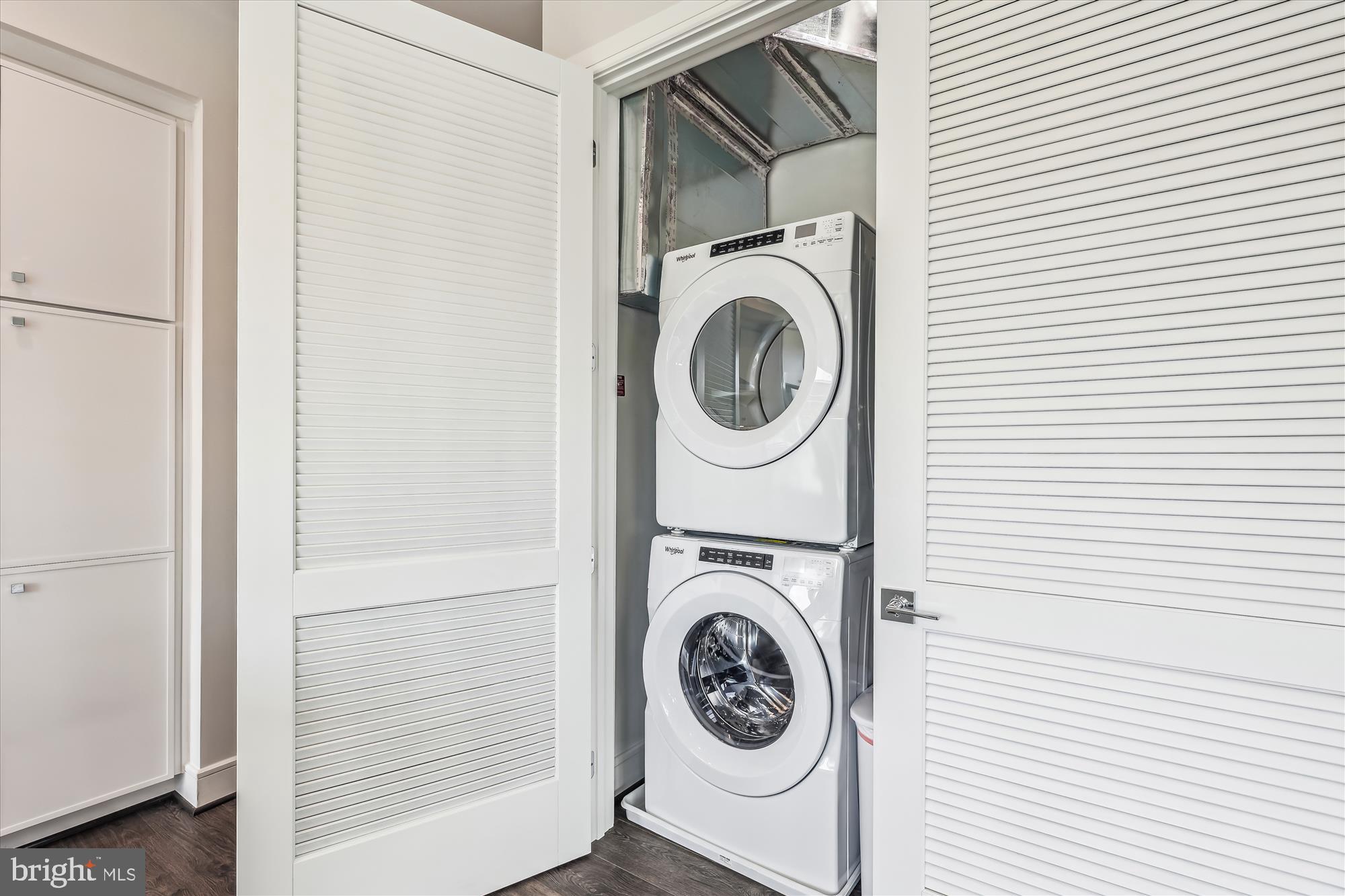 625 Slaters Lane, Unit 407 Alexandria, VA 22314 - Photo 26 of 42 Washer and Dryer in unit