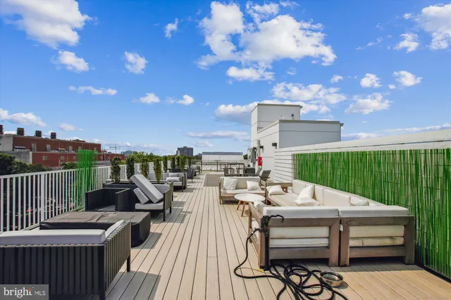 $850,000 | 625 Slaters Lane, Unit 407, Alexandria, VA 22314