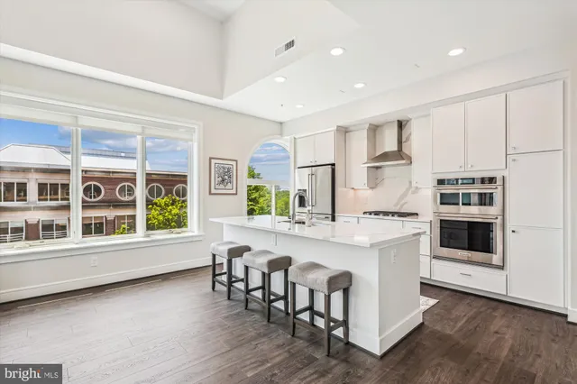 $850,000 | 625 Slaters Lane, Unit 407, Alexandria, VA 22314