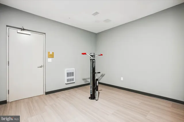 $850,000 | 625 Slaters Lane, Unit 407, Alexandria, VA 22314