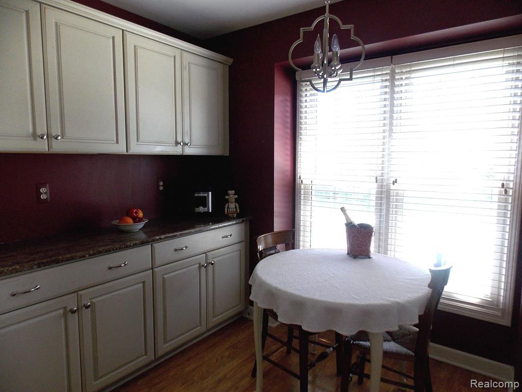 1580 Colony Drive Rochester Hills, MI 48307 - Photo 17 of 28