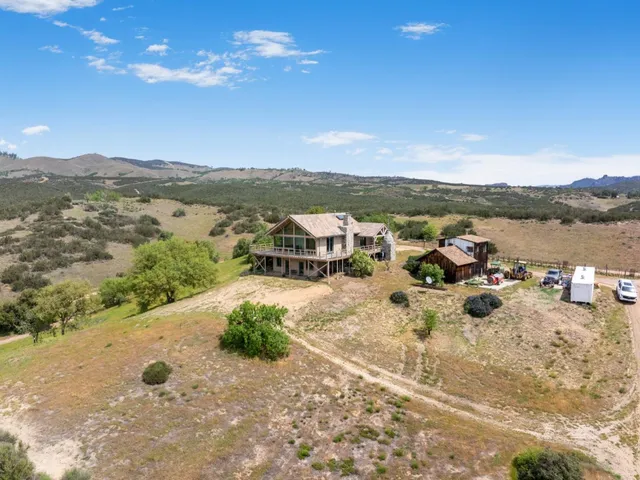 $2,499,000 | 30625 Stonewall Canyon Road, Soledad, CA 93960