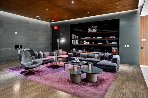 $659,999 | 68 Southeast 6th Street, Unit 3506, Miami, FL 33131