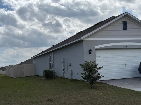 $300,000 | 530 Auburn Grove Terrace, Auburndale, FL 33823