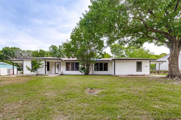 $284,900 | 116 Vandenburg Drive, Denison, TX 75020